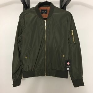 NWT Active USA Forest Green Bomber Jacket Size M